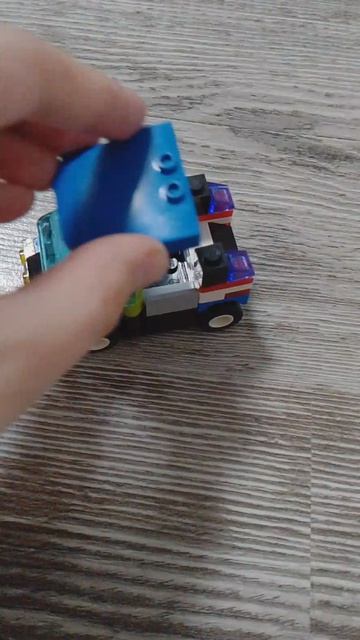 я собра Лего автомобиль против зомби