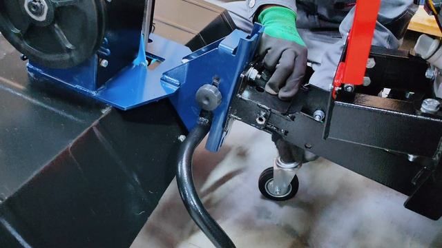 Как установить роторную щетку на мототрак Агромаш МТ-110? Пошаговая инструкция.