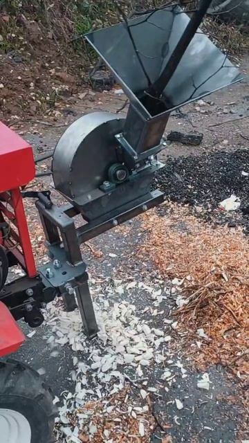 Испытания нового навесного оборудования - веткоизмельчителя Агромаш ТПК