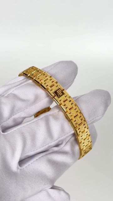 Audemars Piguet  Royal Oak MINI FROSTED GOLD 67630BA.GG.1312BA.01_