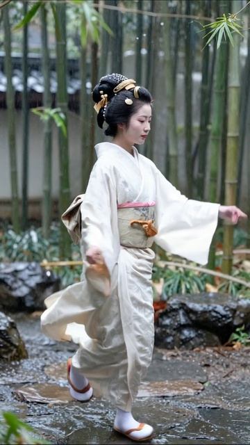 Красота японской культуры в дождливый день #япония #культура #кимоно