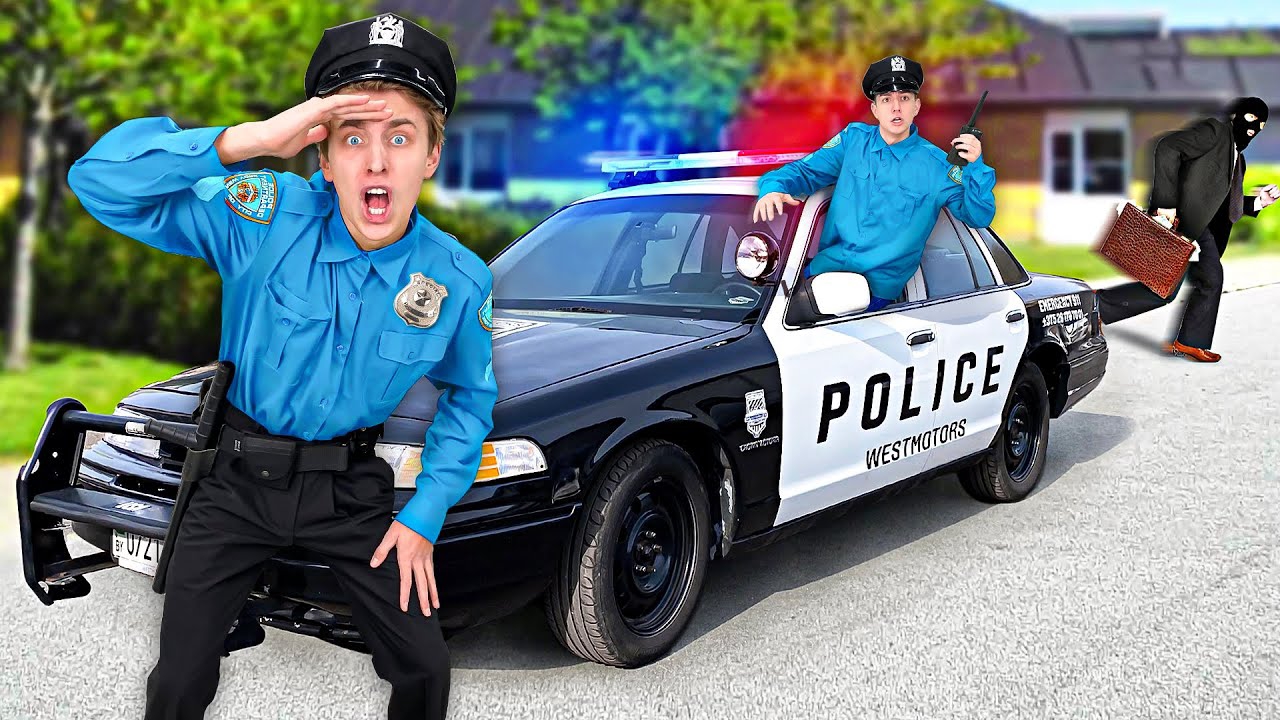 СТАЛИ ПОЛИЦЕЙСКИМИ НА 24 ЧАСА ! А4