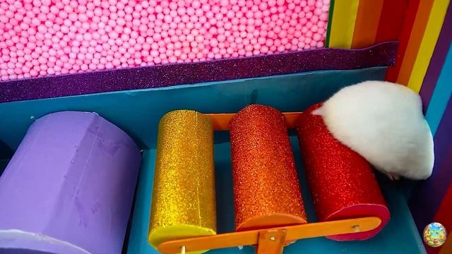 Хомячок убегает из ловушки голодных акул в водном лабиринте! часть 1