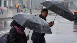 Синоптики спрогнозировали дождь и снег в воскресенье в Москве