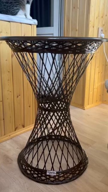 Комплект состоит из двух кресел Фландрия Озон 1781019806 и столика Прованс Озон 1783694251