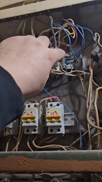 Воруют электроэнергию shorts