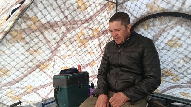 весенний ЖОР ПЛОТВЫ! ТАКОЕ даже НЕ снилось!!!часть 1