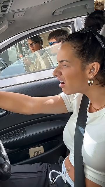 Шутка с автомобильными окнами 😂