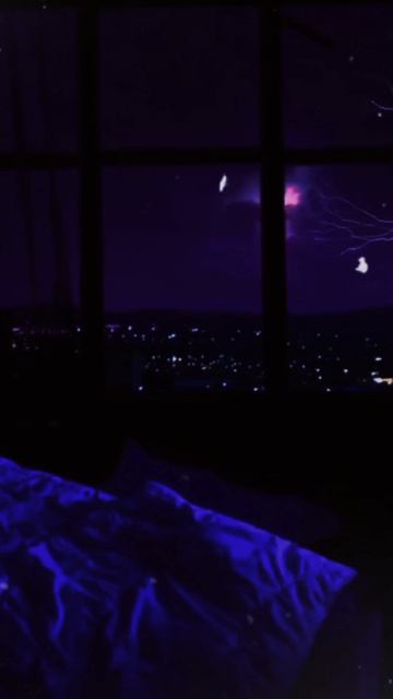 Шаблон для ваших атмосферных видео 😍

#capcut #шаблон #новаямузыка #новыйтрек #музыка