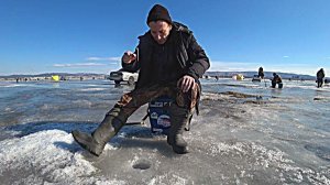 Рыбалка на карася со льда на озере Кенон.