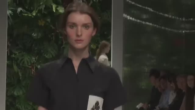 Показ коллекции Dorothee Schumacher весна-лето 2016