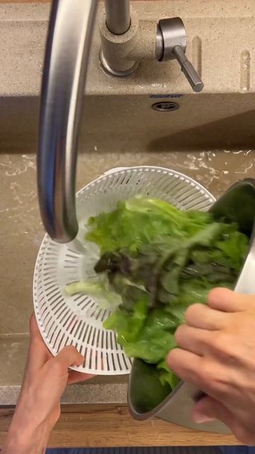 Как сохранить свежесть зелени