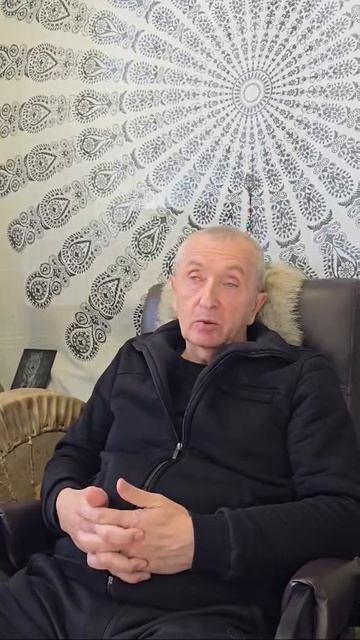 Когда человек счастливый?