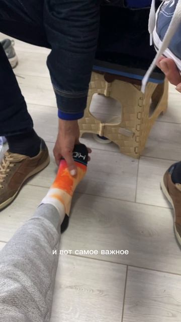 Если к вечеру ноги ноют и устают они заваливаются в обуви и скручиваются из-за неправильной опоры