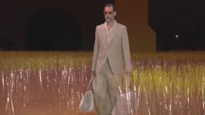 Показ мужской коллекции Zegna весна-лето 2025