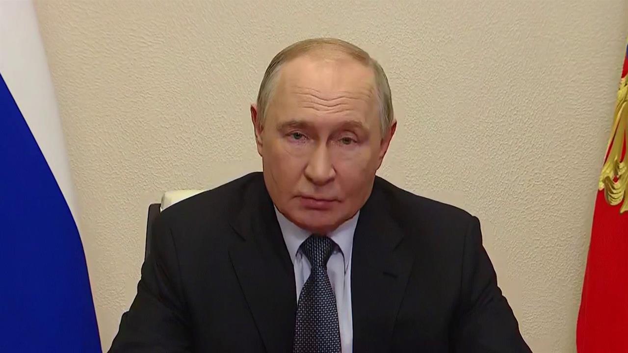 У России со странами СНГ на протяжении десятилетий сложились особые отношения, заявил В. Путин.