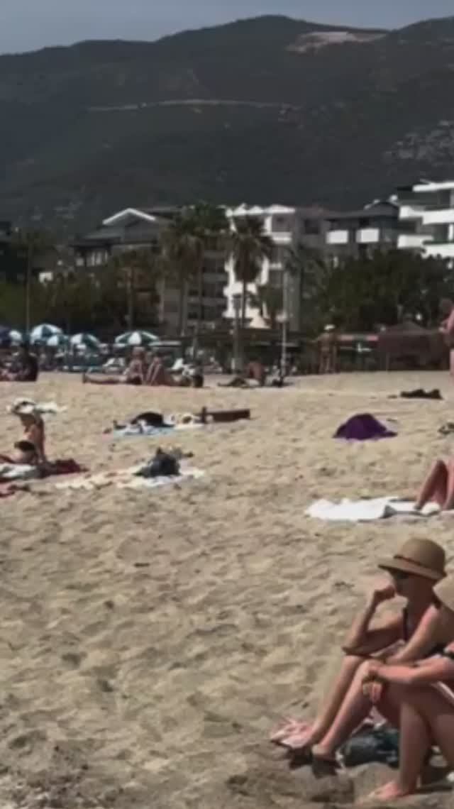 16 апреля 🌞+26 и песчаная буря. Пляж Клеопатра Аланья. Турция 2026.