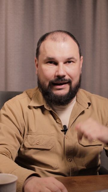 Почему люди ОБЕСЦЕНИВАЮТ друг друга?