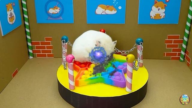 Хомячок сталкивается со свирепой акулой, убегая из лабиринта! часть 3