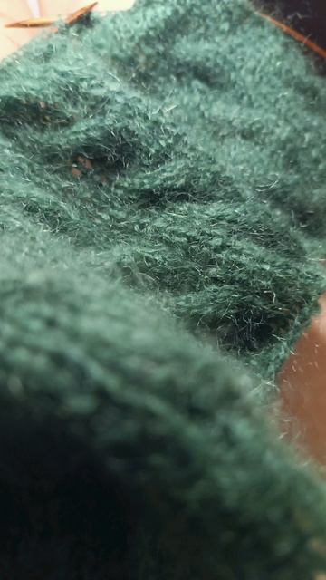 Новая техника вязания плечевых изделий спицами