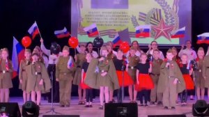 Добровольцы, вперёд - МБОУ СОШ №19, 3 "В" класс