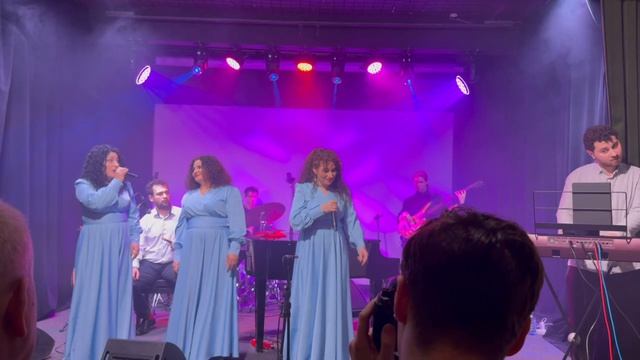 Сестра по духу | С родными сёстрами, на сольном концерте нашего брата Акоб Оганесян