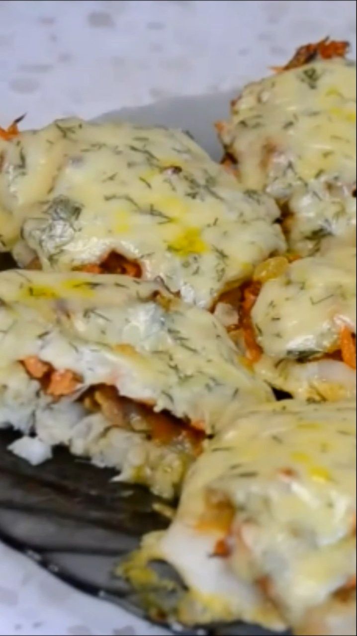 Мой любимый рецепт рыбы. С овощами сочная. На ужин идеальный вариант.