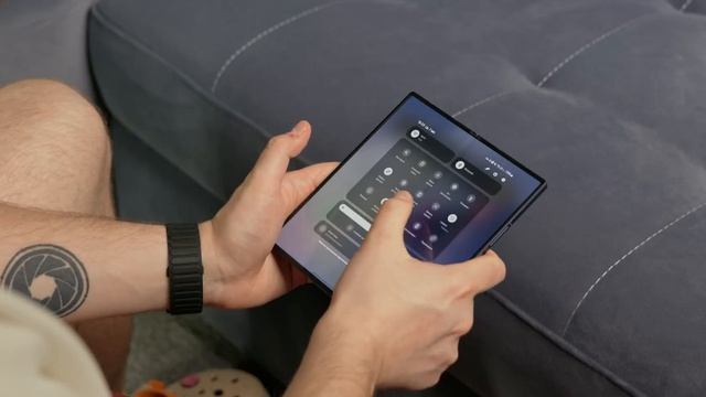 Месяц с Samsung Z Fold 6. Есть ли смысл в раскладушке? смотреть онлайн
