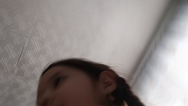 Играем с Кирой. Проводим время.mp4