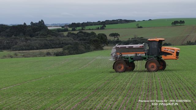 Особенности работы самоходного разбрасывателя удобрений Hercules 6.0