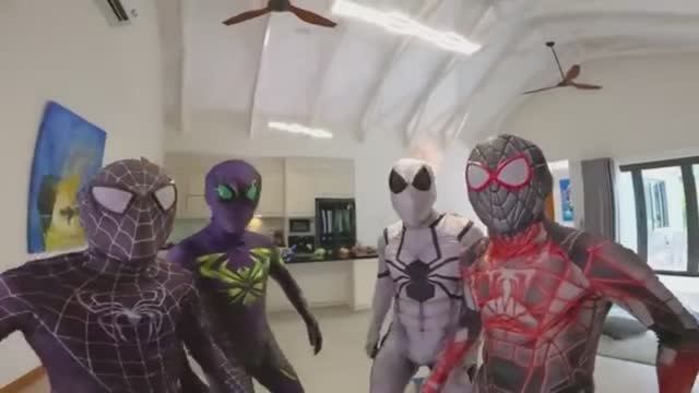 Команда Человека паука Против Инопланетян