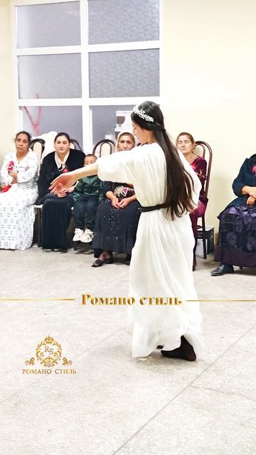 Цыганочка красиво танцуеткрасавицаябьявцыганскаясвадьба2026роскошнаяшукарнироманоcтиль