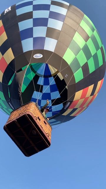 Прекрасный день для открытия летнего сезона 
Подарочные сертификаты в подарок или для себя 
Поле