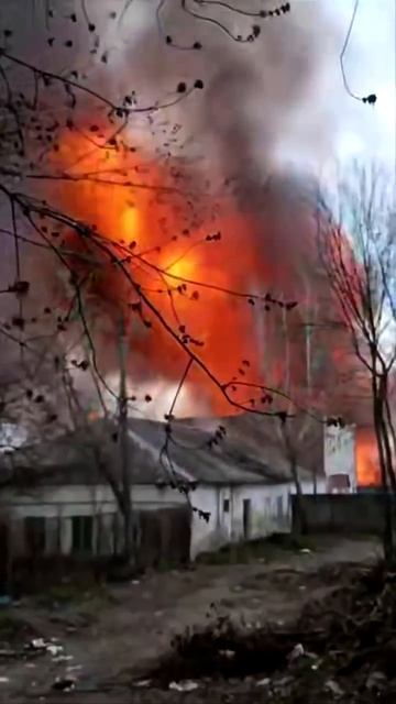 Доброе утро мы из России!

Работает герань. Укропы пытались сбить но не вышло.