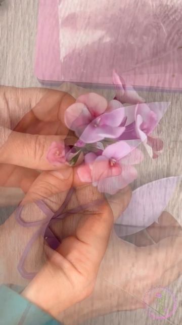 А если радость  это не искать... а творить?