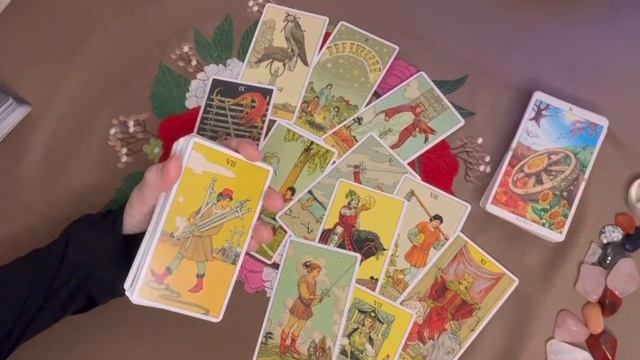 ЛЮБИТ ЛИ ОН ВАС? КАКОЕ БУДУЩЕЕ ВАС ЖДЁТ С НИМ? ОБЩИЙ РАСКЛАД