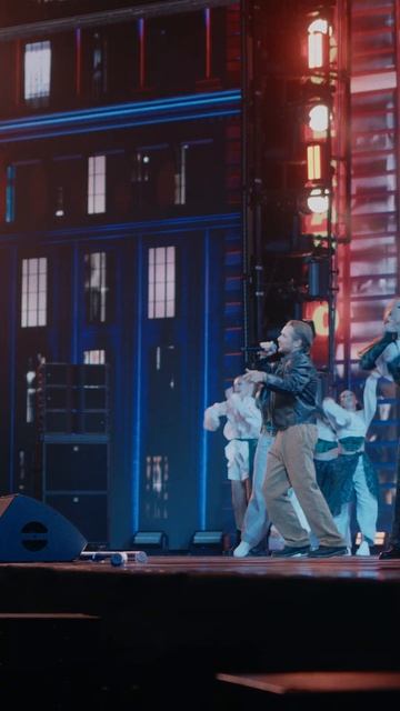 Выступать на стадионах - отдельная любовь