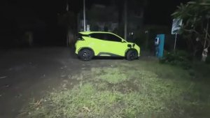 Беженец🇮🇩Бали. БЕЗУМНЫЙ РАССВЕТ В АМЕДЕ! УРА!НАШЕЛ ЗАРЯДКУ ДЛЯ МАШИНЫ!ЭПОПЕЯ С ЗАРЯДКОЙ.ЕДА В БАДЕ