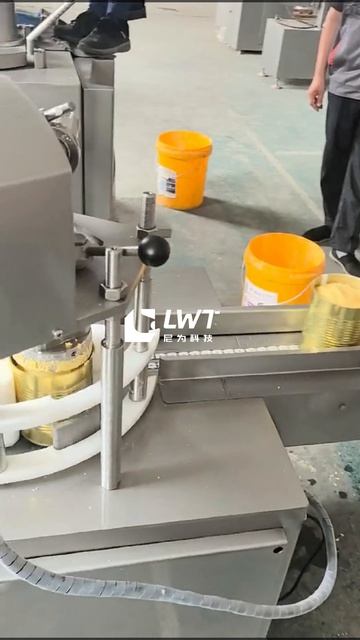Машина для розлива обеденного мяса в круглые банки