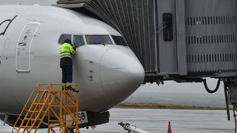 В аэропорту Владимира ввели ограничения на полеты