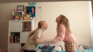 песня плюс вайб вышла уже вчера!!! Смотрите быстрее😍😍😍/ ПЛЮС ВАЙБ