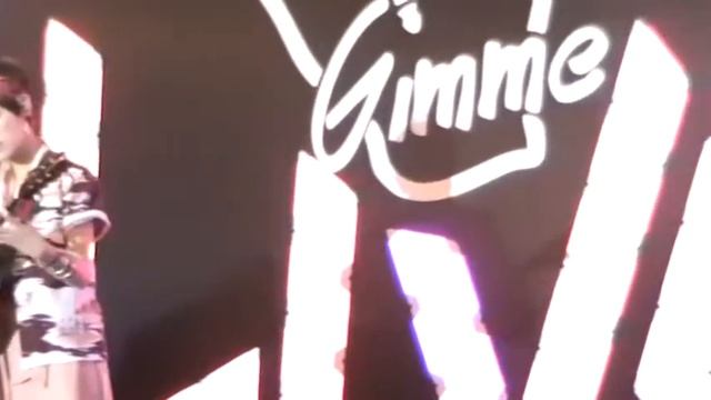 陳蕾  Panther 現場自彈自唱 出走 MOV01Gimme 5 Miramall 22072017 