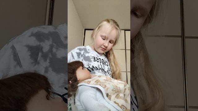 ухаживаю за реборном Соней