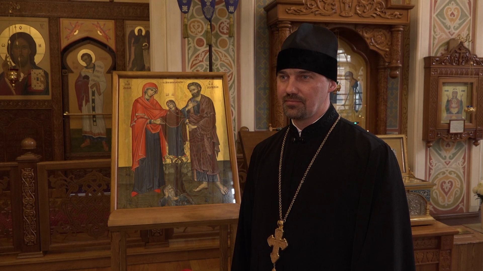 МОНАХИ СО СВЯЩЕННОЙ ГОРЫ АФОН НАПИСАЛИ ДЛЯ ИКОНУ ДЛЯ ХРАМА НА СТРЕЛКЕ