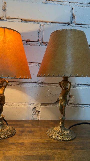 Парные настольные лампы с амурами 20748