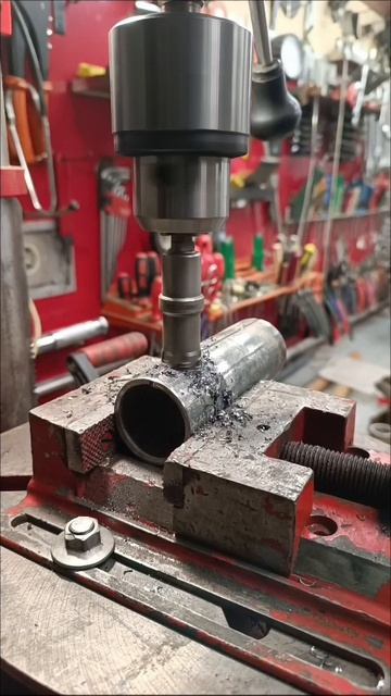 Изготовление кронштейна для опорных колёс,на почвофрезу для трактора Shibaura.
Продолжение следует..