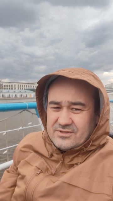 По Москве реке!