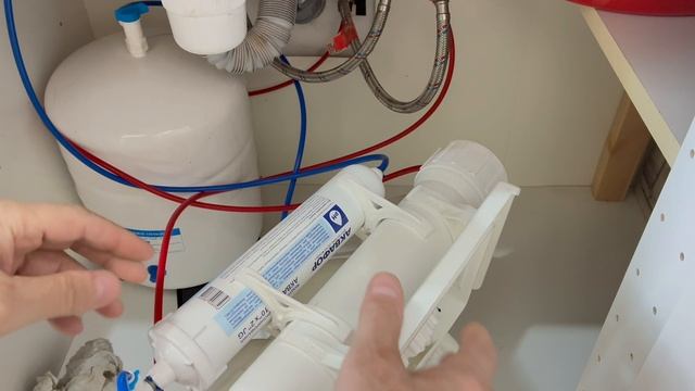 Замена сменных модулей очистки воды в фильтре Аквафор осмо 50 классик