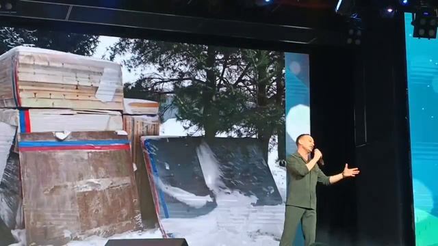 Казанда махсус хәрби операциядәге егетләргә ярдәм йөзеннән оештырылган хәйрия концерты бара