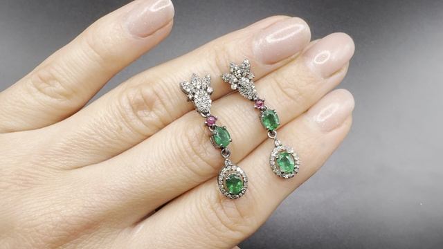 ХХХ277 Серьги с изумрудом 1.35 к. ,рубином и брилл. 0.54 к. высота 32мм, вес 2.33